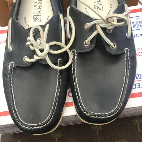 Sperry Top-Sider sizing 12/M blue white stitching used - Picture 13 of 14